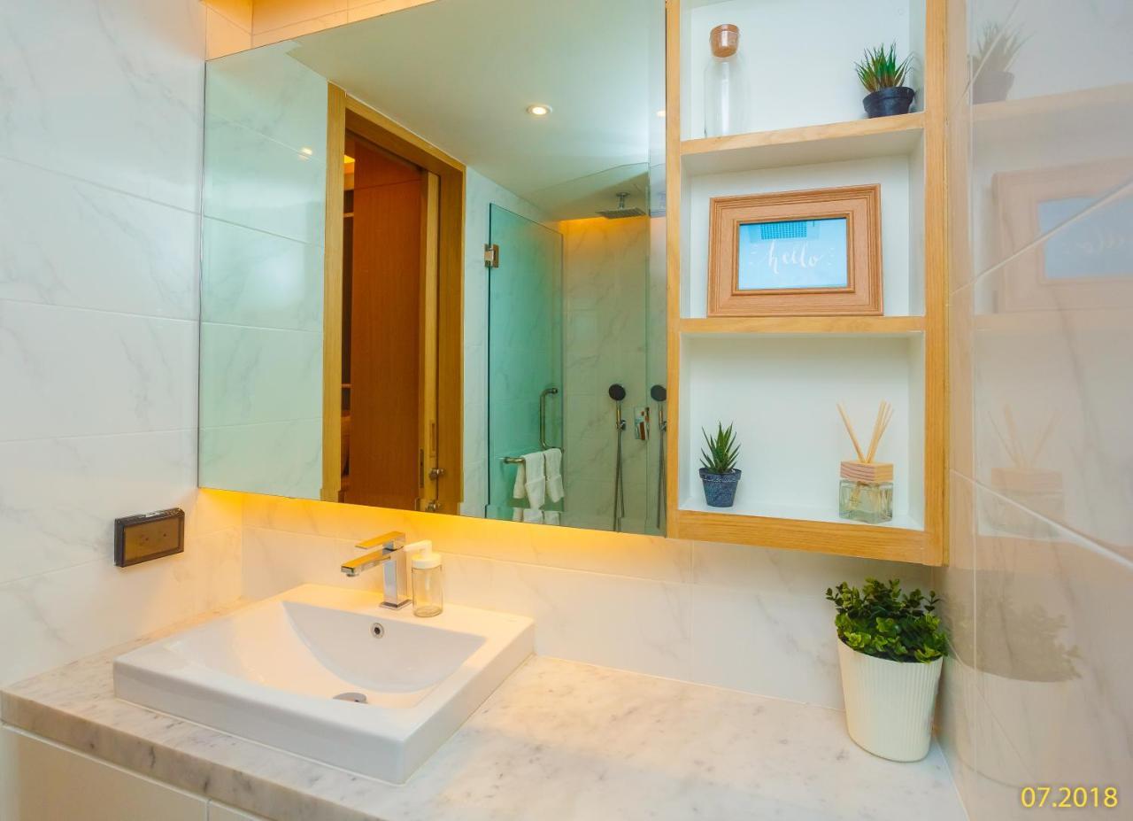 The Aristo Beach By Holy Cow 212 Phuket Bagian luar foto